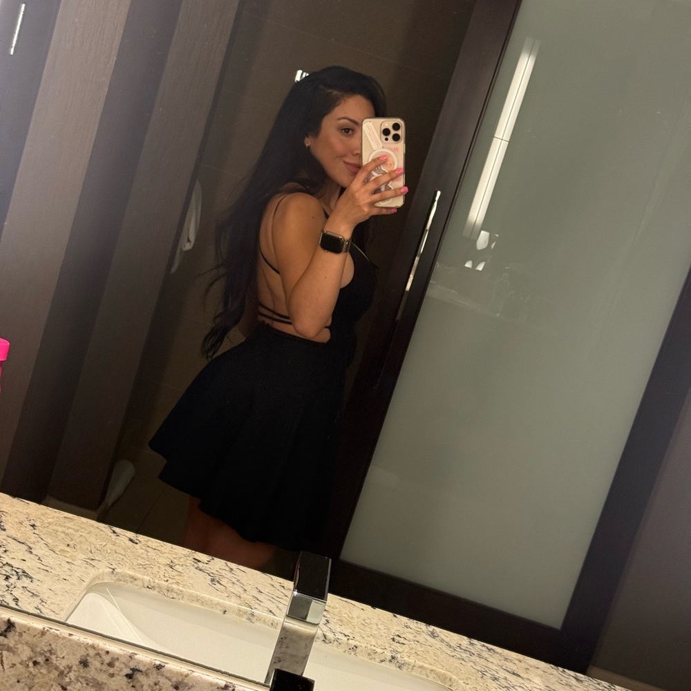 Lulu's Elegant Black Dress